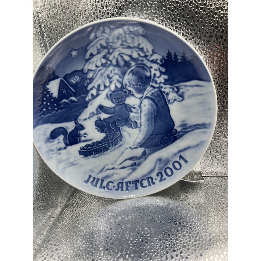 Bing‎ & Grondahl Playing In The Snow Christmas Collector Plate 2001 Certificate